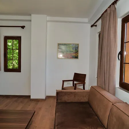Agroturizem Dr Bizhga 5* Gusmar