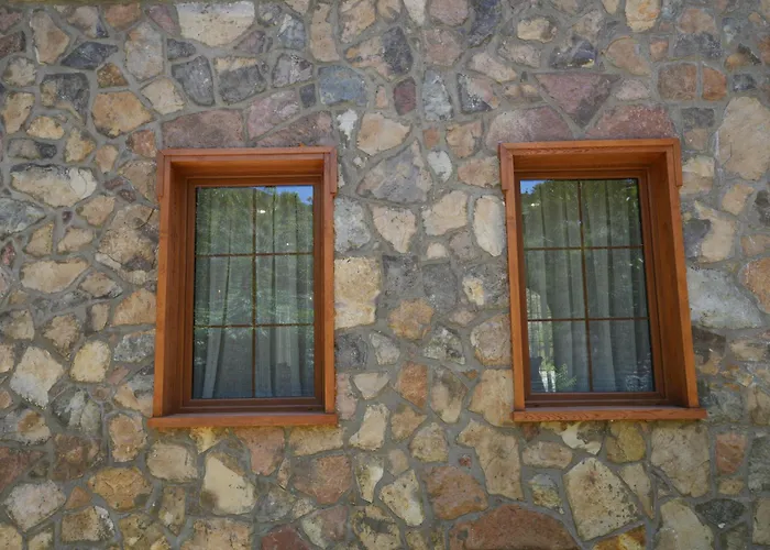 Agroturizem Dr Bizhga Hotel Gusmar