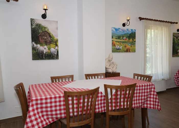 Agroturizem Dr Bizhga 호텔 5*