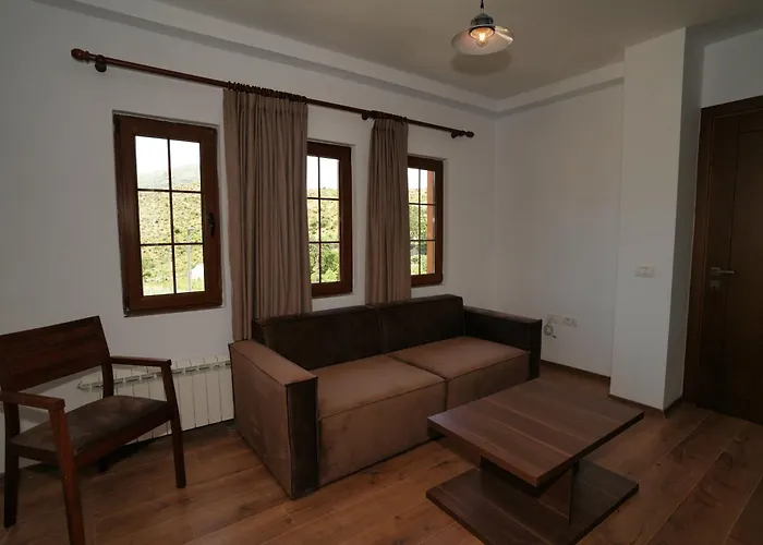 Agroturizem Dr Bizhga Hotel Gusmar