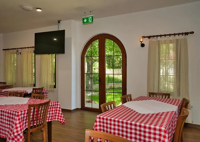 Agroturizem Dr Bizhga Hotel