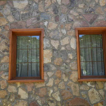 Agroturizem Dr Bizhga Hotel Gusmar
