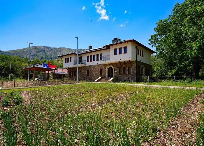 Hotel Agroturizem Dr Bizhga Gusmar
