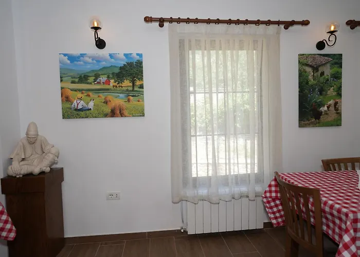 Hotel Agroturizem Dr Bizhga 5*