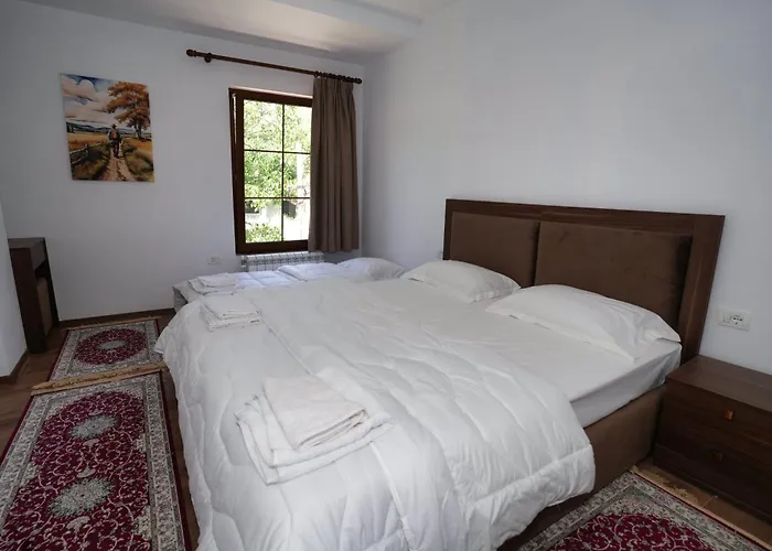 Agroturizem Dr Bizhga Hotel Gusmar